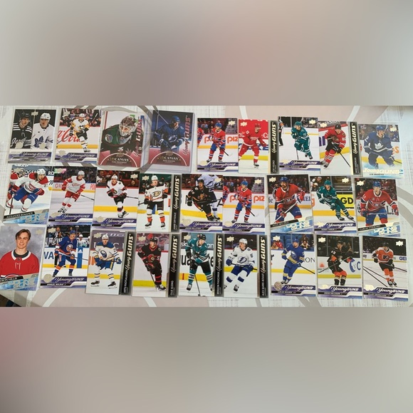 NHL Young Guns Upper Deck lot of 27 cards - Picture 1 of 10